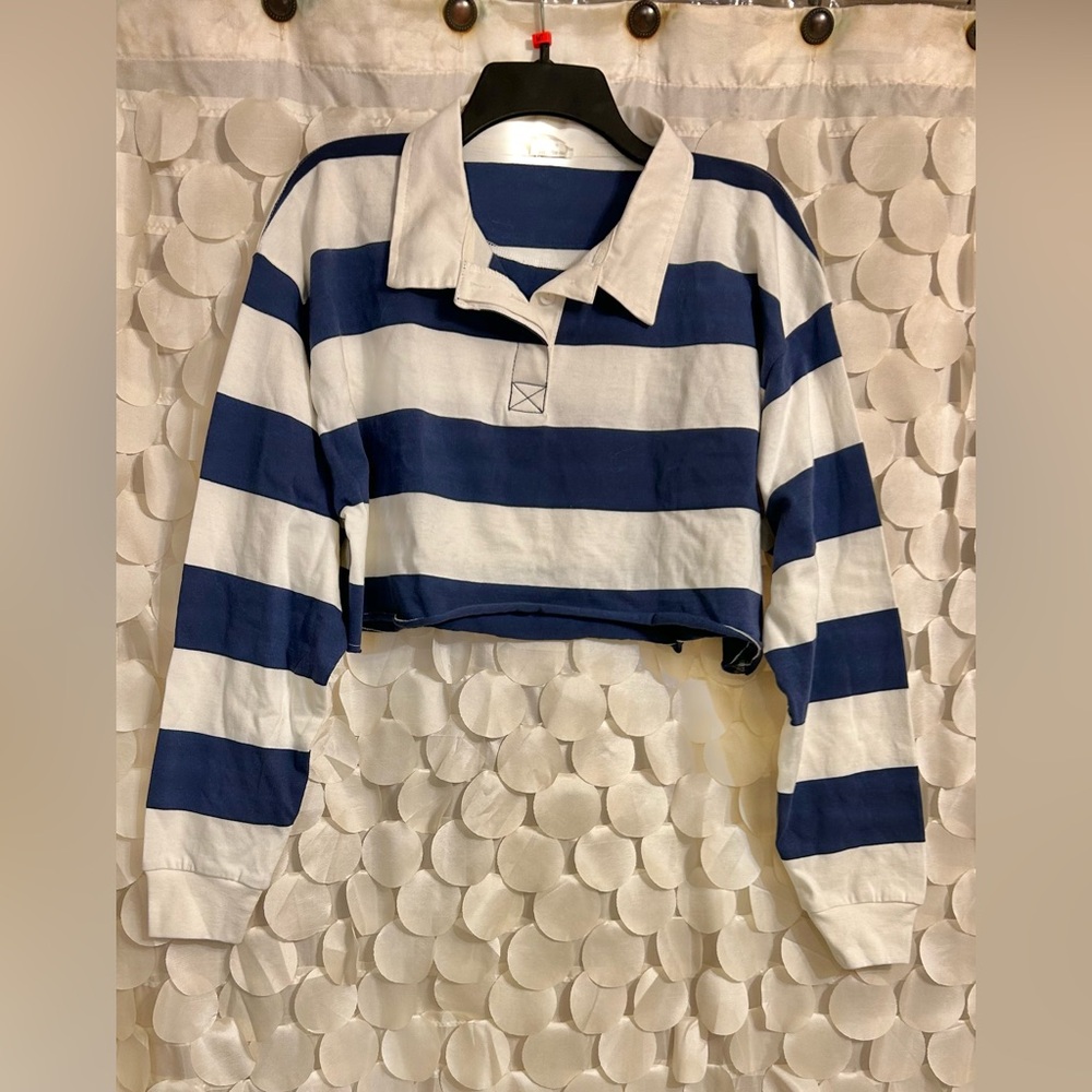 Cotton On blue and white striped cropped polo top Size Large